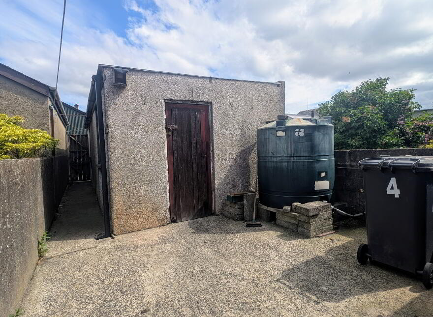 4 Ballycastle Road, Coleraine, BT52 2DY