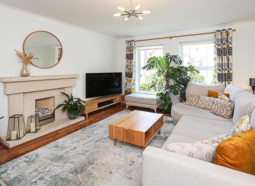 24 Walmer Grove, Bangor, BT19 1GR