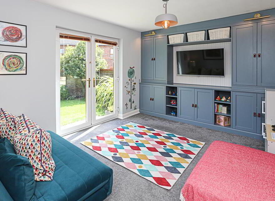 24 Walmer Grove, Bangor, BT19 1GR