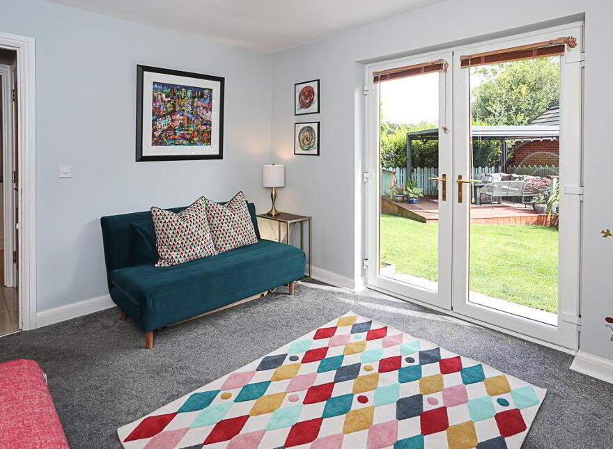 24 Walmer Grove, Bangor, BT19 1GR