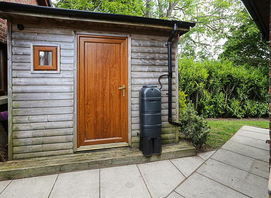 24 Walmer Grove, Bangor, BT19 1GR