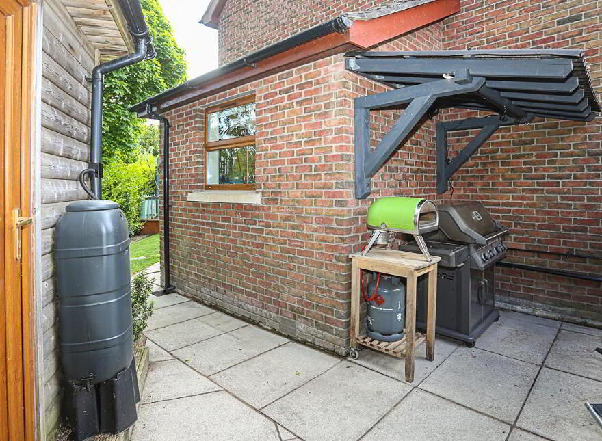 24 Walmer Grove, Bangor, BT19 1GR