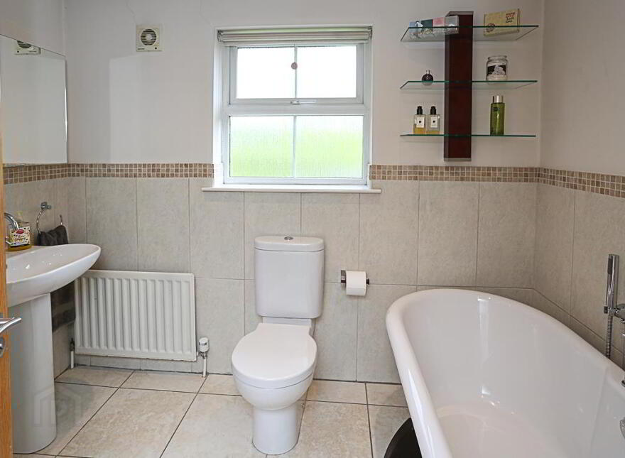 24 Walmer Grove, Bangor, BT19 1GR