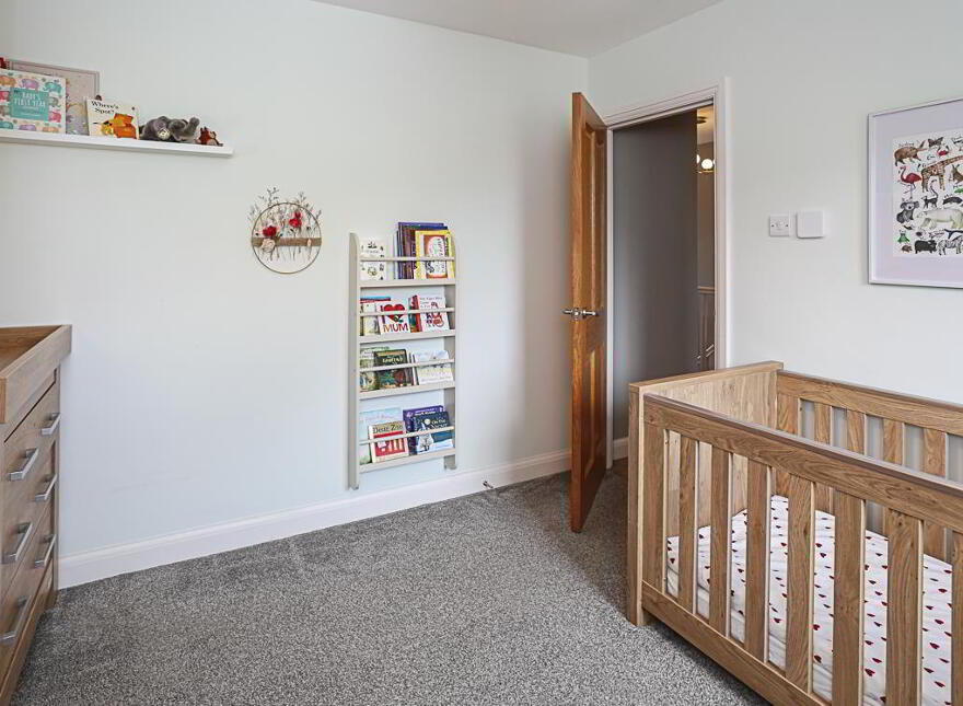 24 Walmer Grove, Bangor, BT19 1GR