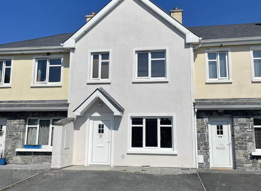 37 Garrai Glas, Athenry, H65AH56 photo