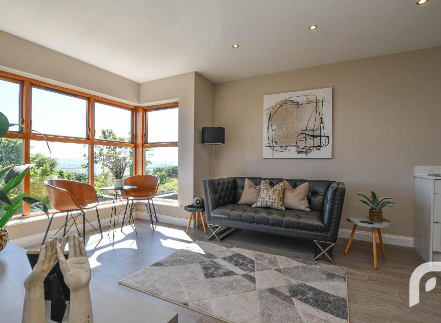 Apt 3, 2 Glencoe Park, Antrim Road, Newtownabbey, BT36 7PT