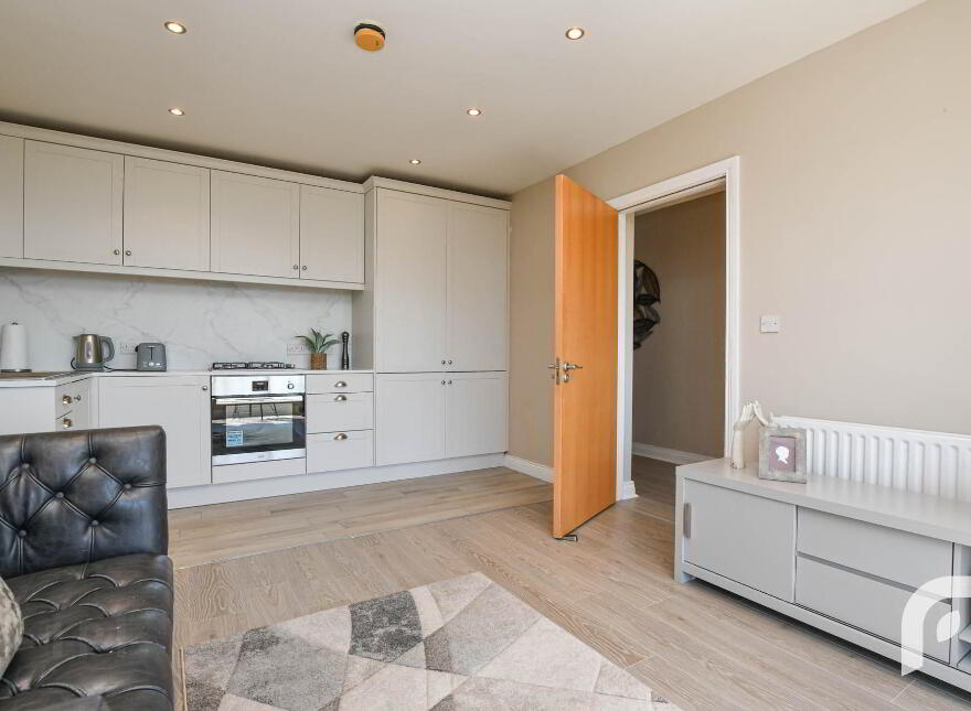 Apt 3, 2 Glencoe Park, Antrim Road, Newtownabbey, BT36 7PT