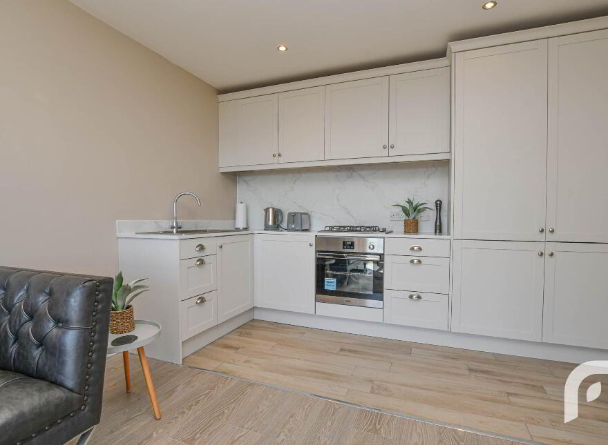 Apt 3, 2 Glencoe Park, Antrim Road, Newtownabbey, BT36 7PT