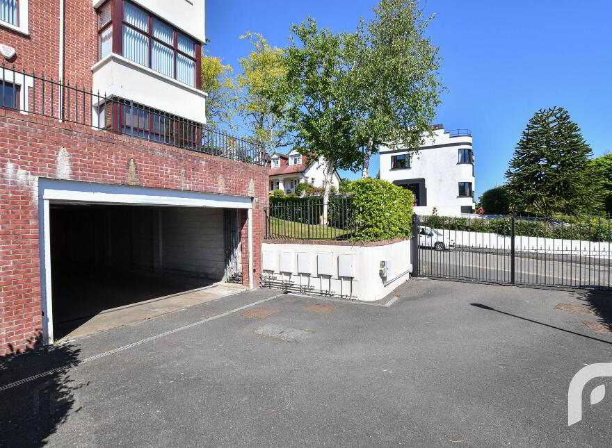 Apt 3, 2 Glencoe Park, Antrim Road, Newtownabbey, BT36 7PT