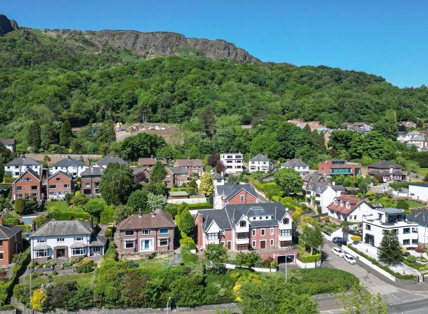 Apt 3, 2 Glencoe Park, Antrim Road, Newtownabbey, BT36 7PT
