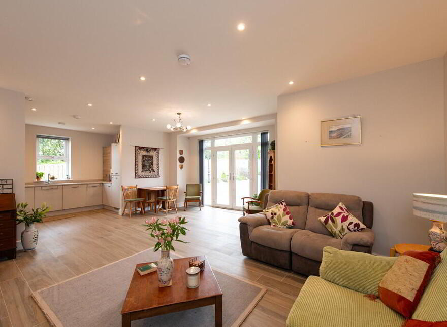10 Foxbury, Greenisland, Carrickfergus, BT38 8GT