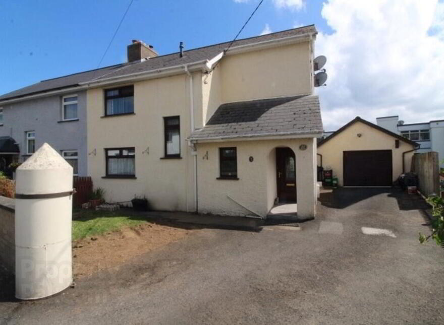 11 Cambrai Park, Off Station Road, Whiteabbey, Newtownabbey, BT37 0AL photo