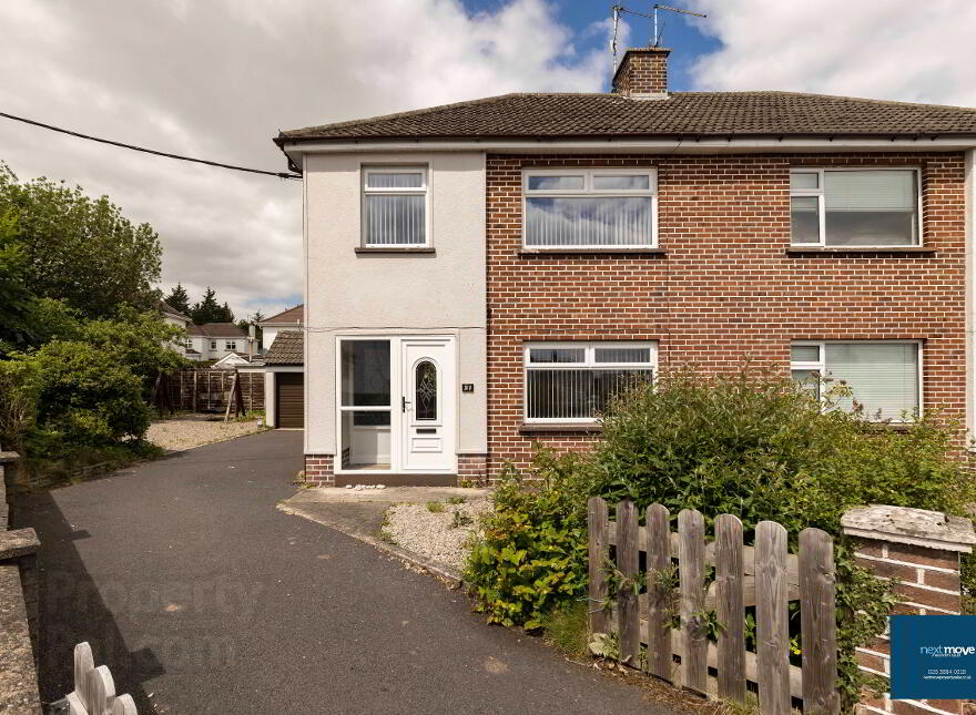 21 Dorchester Park, Portadown, BT62 3EA photo