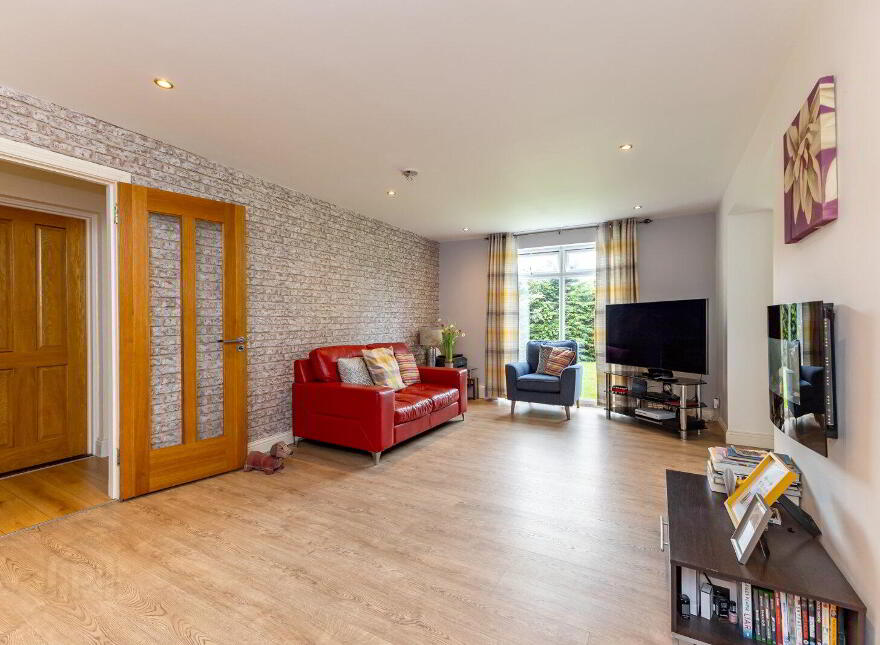 24 Crossgar Road East, Crossgar, Downpatrick, BT30 9ER