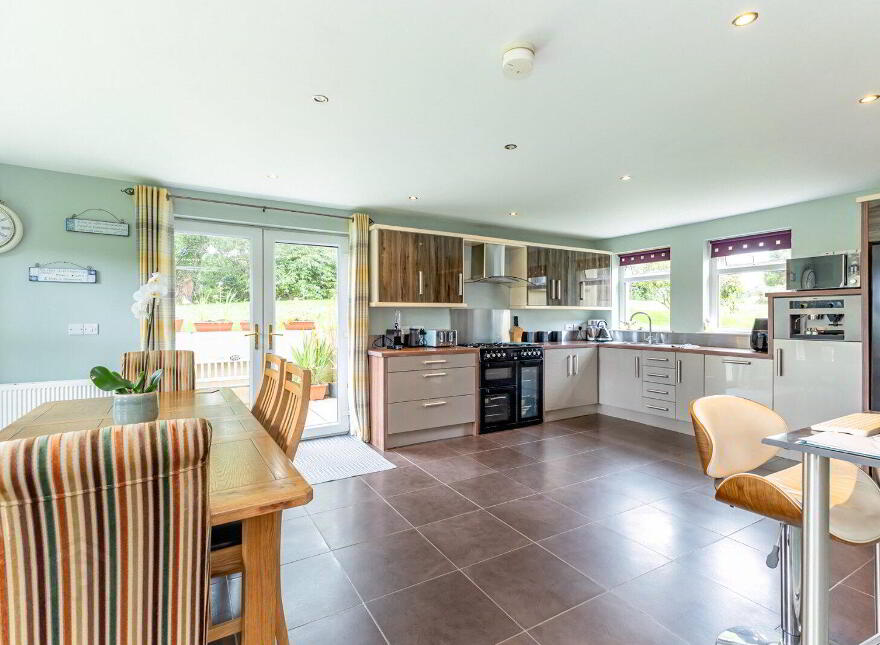 24 Crossgar Road East, Crossgar, Downpatrick, BT30 9ER