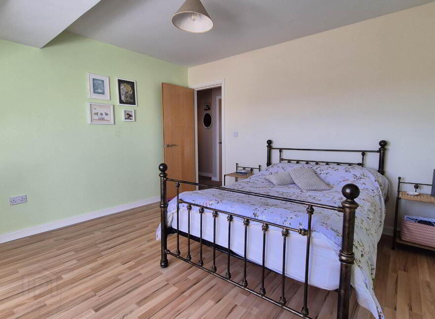 Townhouse, Rann Mor Court, Letterkenny, F92FY68