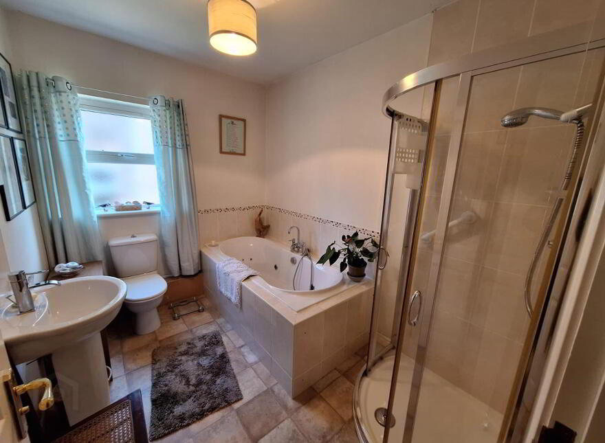16 Knowehead Hill, Broughshane, Ballymena, BT43 7PD