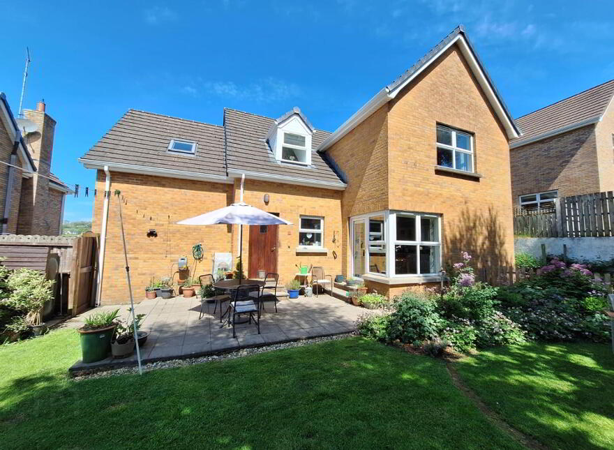 16 Knowehead Hill, Broughshane, Ballymena, BT43 7PD