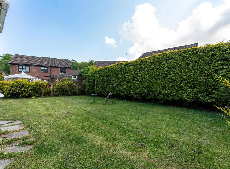 62 Lord Wardens Hollow, Bangor, BT19 1GP