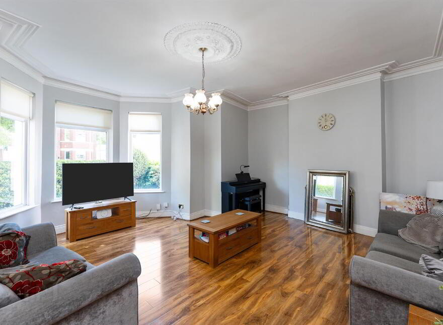 2 Martinez Avenue, Belfast, BT5 5LX