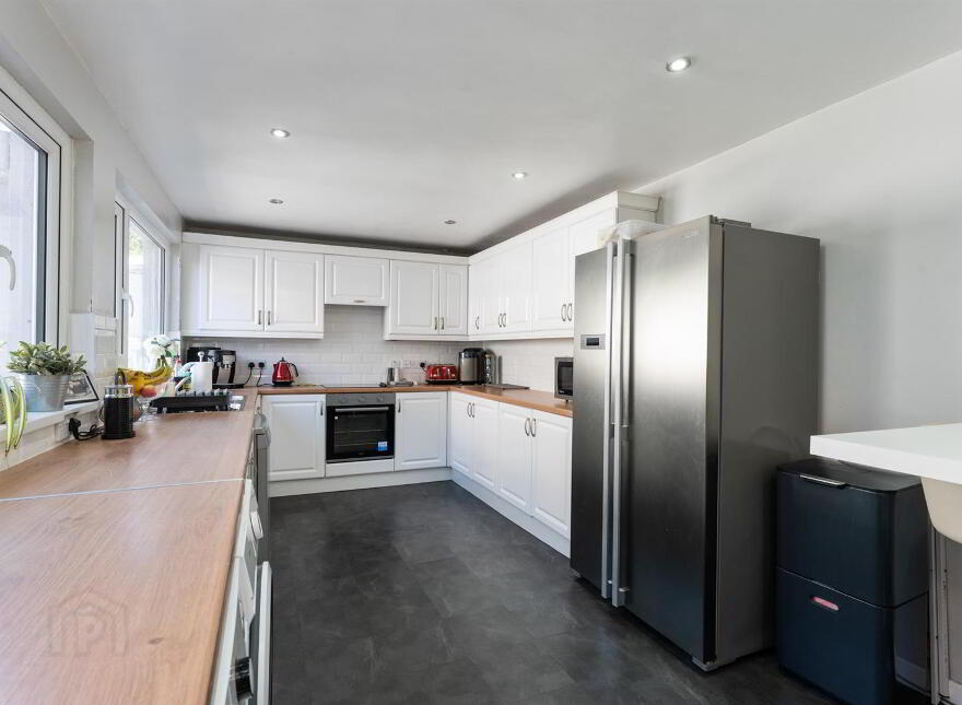 2 Martinez Avenue, Belfast, BT5 5LX