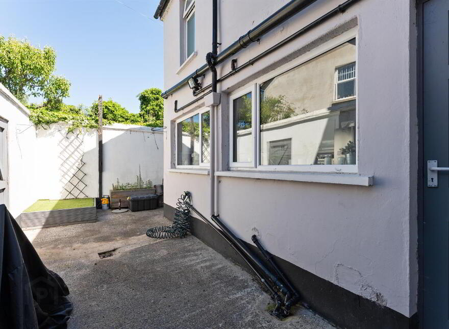 2 Martinez Avenue, Belfast, BT5 5LX