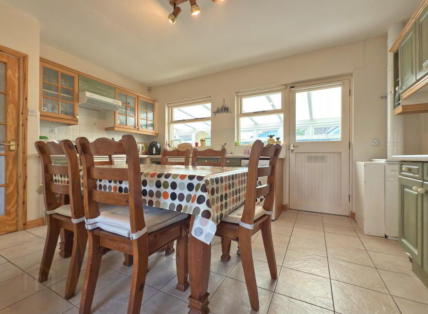 6 Gortnee Drive, Portballintrae, BT57 8DQ