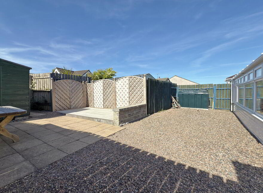 6 Gortnee Drive, Portballintrae, BT57 8DQ