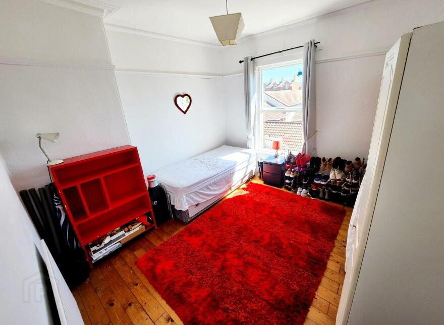 32 Evelyn Gardens, Cavehill Road, North Belfast, BT15 5DA