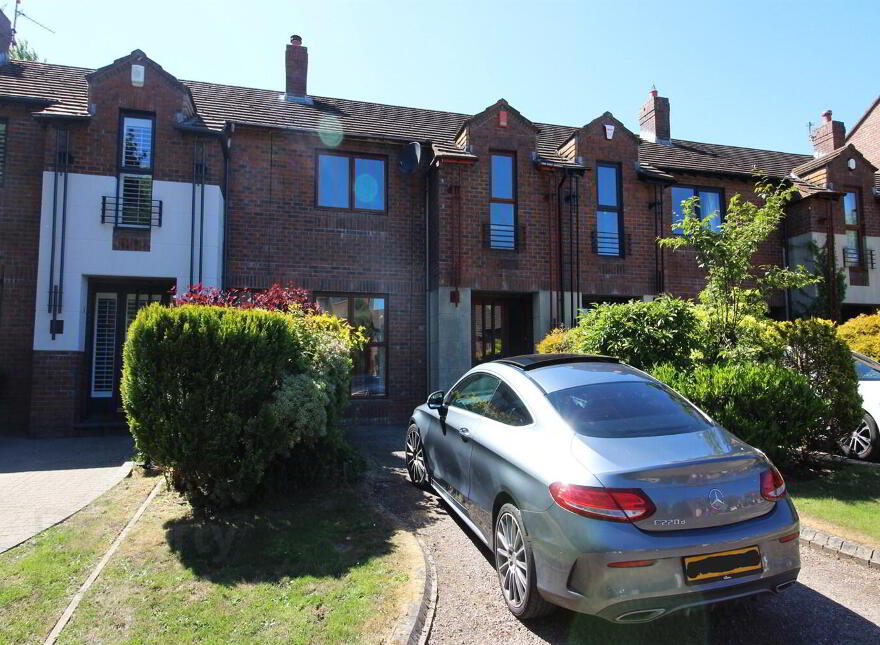 17 Laganvale Manor, Stranmillis, Belfast, BT9 5BE photo