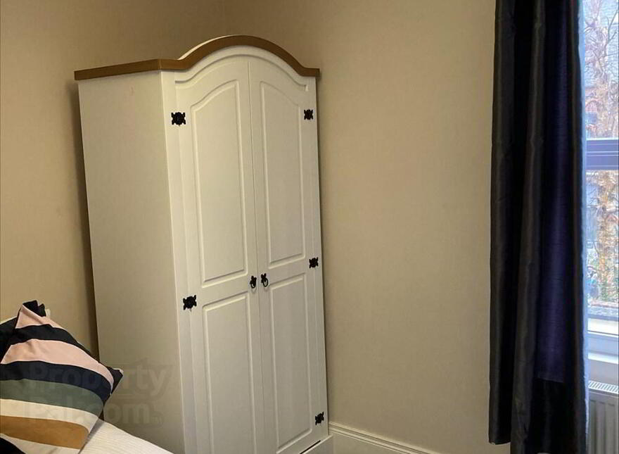 Room 3.1, 16 Cedar Avenue, Belfast, BT15 5AS photo