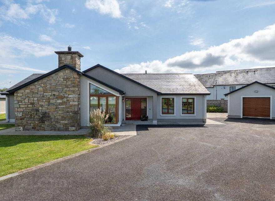 24 Mac Oisin Place, Dromod, Carrick On Shannon, N41Y8C4 photo