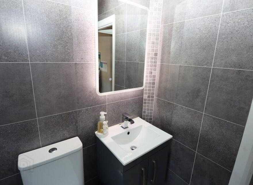 72 Ladbrook Drive, Belfast, BT14 7ND