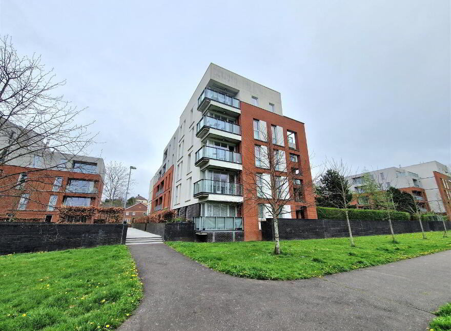 27 The Keel Building, Annadale Crescent, Belfast, BT7 3ND photo