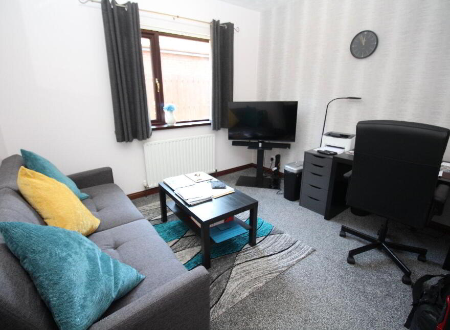 8 Harwood Park, Carrickfergus, BT38 7LZ