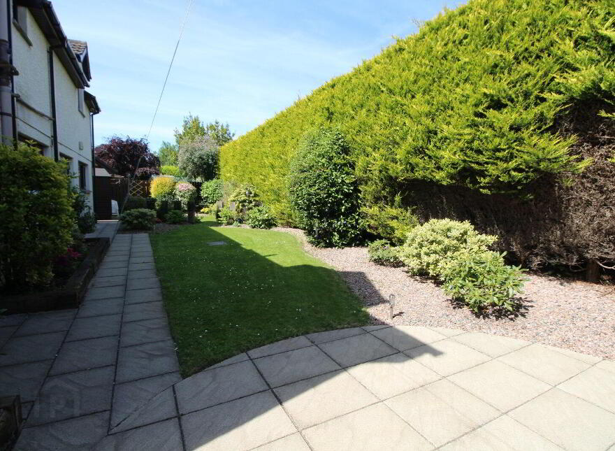 8 Harwood Park, Carrickfergus, BT38 7LZ