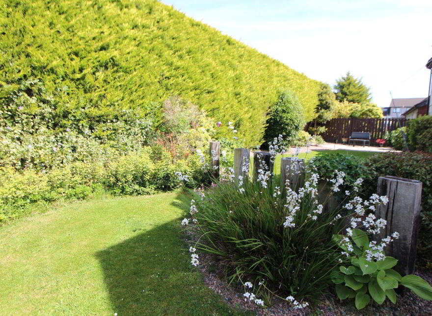 8 Harwood Park, Carrickfergus, BT38 7LZ