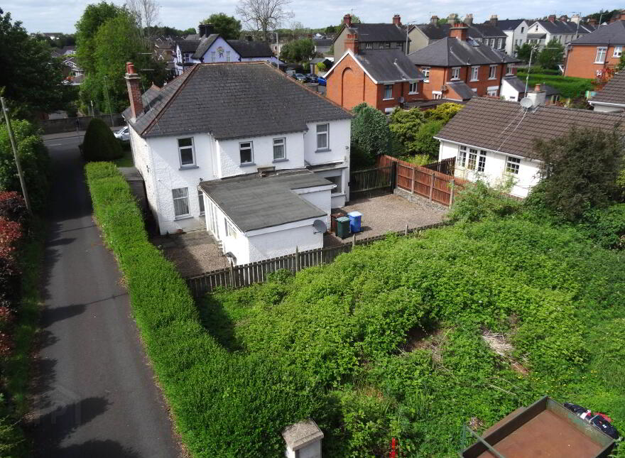 38 Antrim Road, Lisburn, BT28 3DN