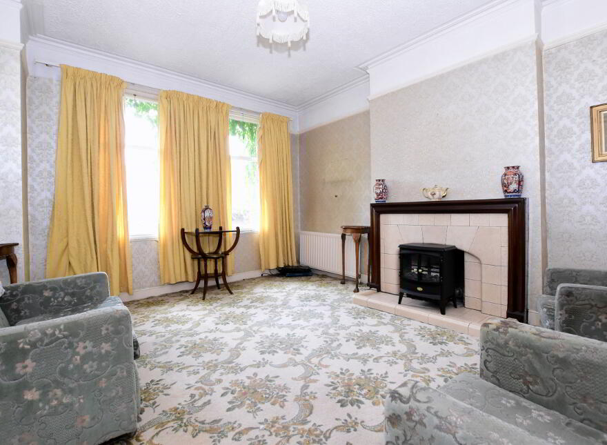 38 Antrim Road, Lisburn, BT28 3DN
