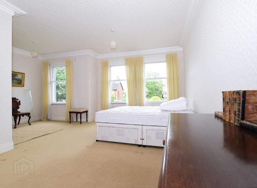 38 Antrim Road, Lisburn, BT28 3DN