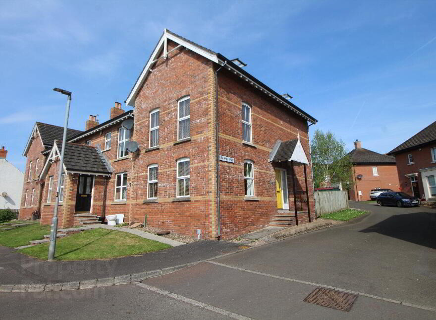 24 Glenisland Terrace, Carrickfergus, BT38 8RD photo