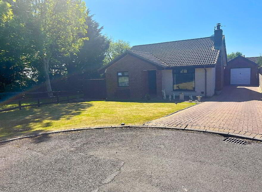 81 Victoria Rise, Carrickfergus, BT38 7UZ photo