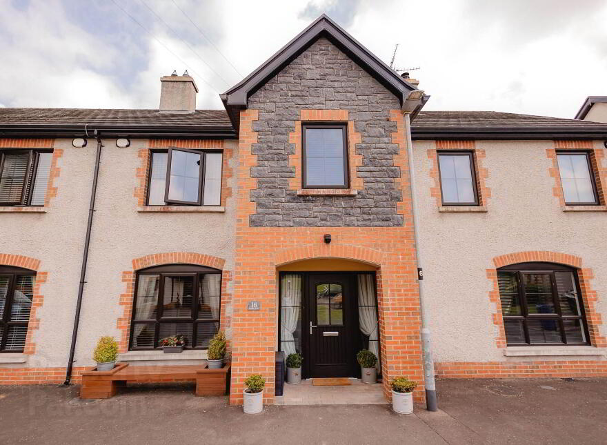 16 Carn Hill, Irvinestown, Enniskillen, BT94 1AD photo