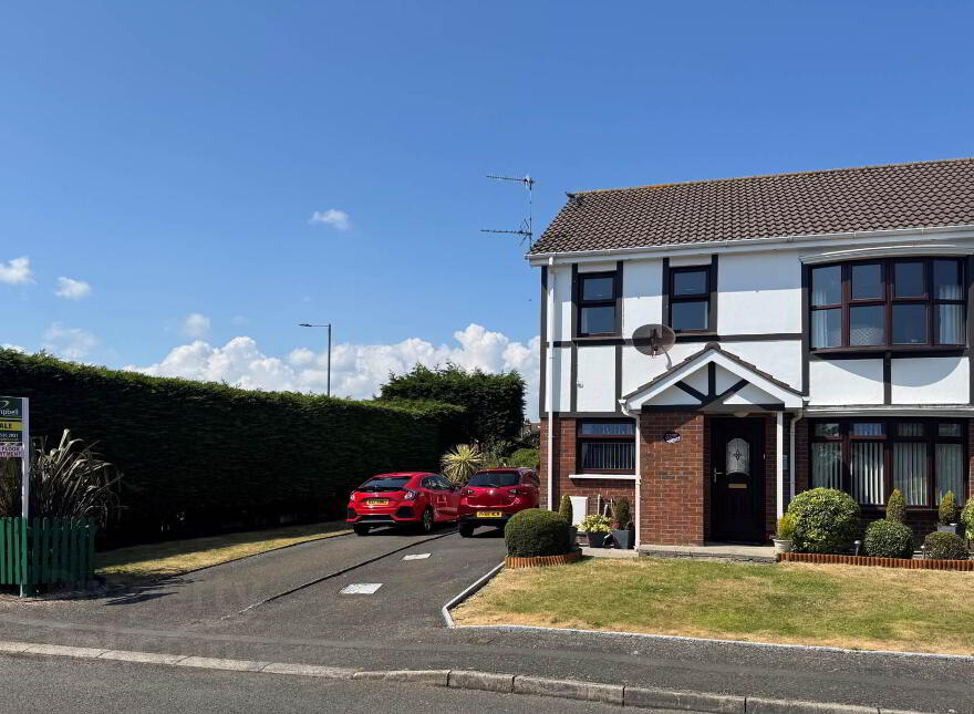 34 Grasmere Park, Carrickfergus, BT38 7TP photo