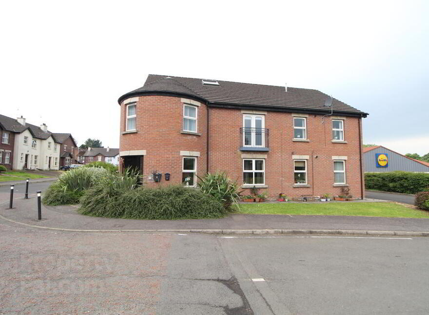 9 Sixmile Manor, Ballyclare, BT39 9US photo