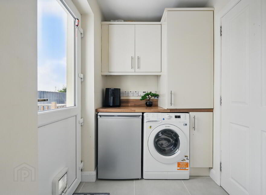 39 Loughshore Courtyard, Newtownabbey, BT37 0ZS