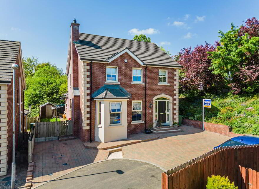 4 Quillyburn Hall, Dromore, BT25 1FY photo