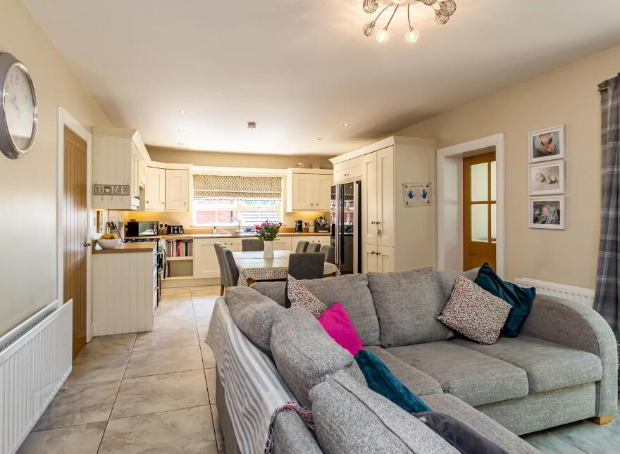 4 Quillyburn Hall, Dromore, BT25 1FY