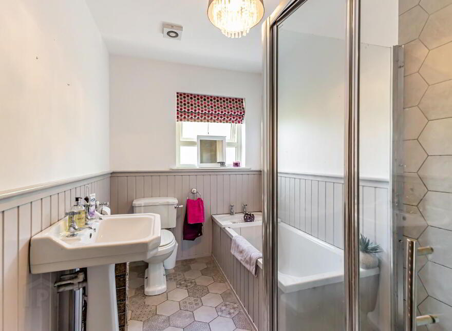 4 Quillyburn Hall, Dromore, BT25 1FY