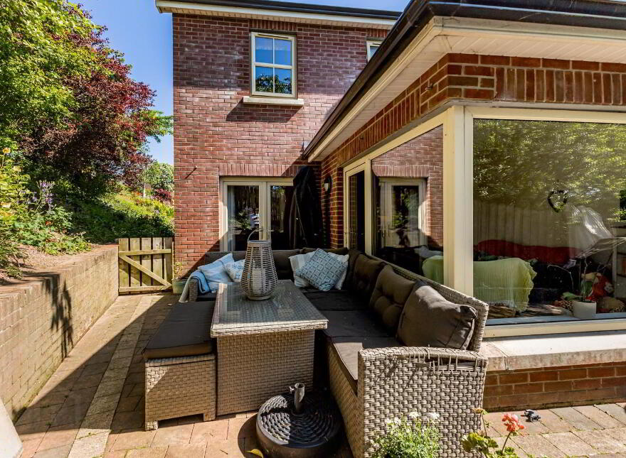 4 Quillyburn Hall, Dromore, BT25 1FY